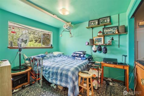 1305 N 171st Street Shoreline WA 98133