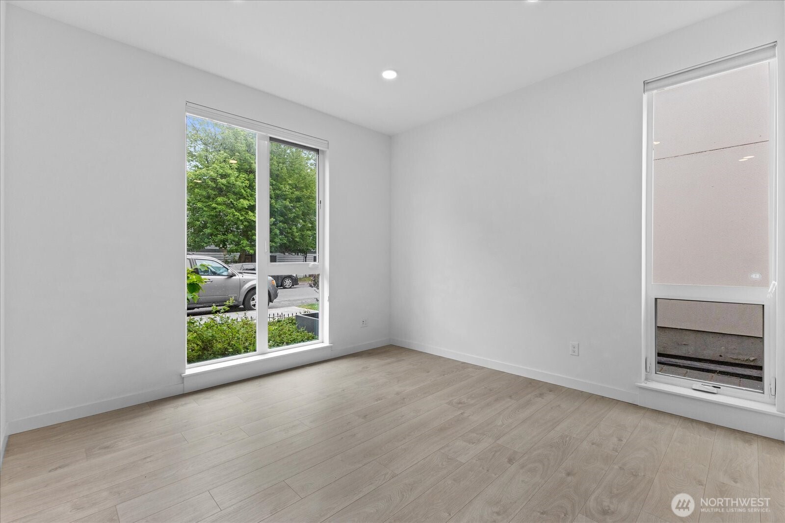 8561 Mary Avenue NW Seattle WA 98117