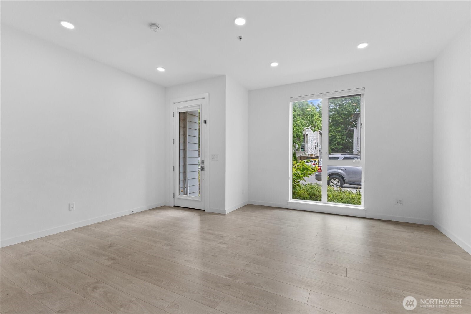 8561 Mary Avenue NW Seattle WA 98117