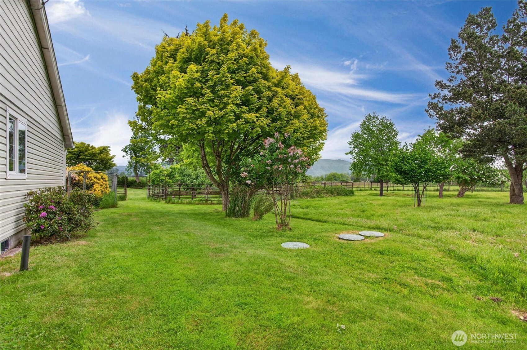 218 W Sunny Sands Road Cathlamet WA 98612