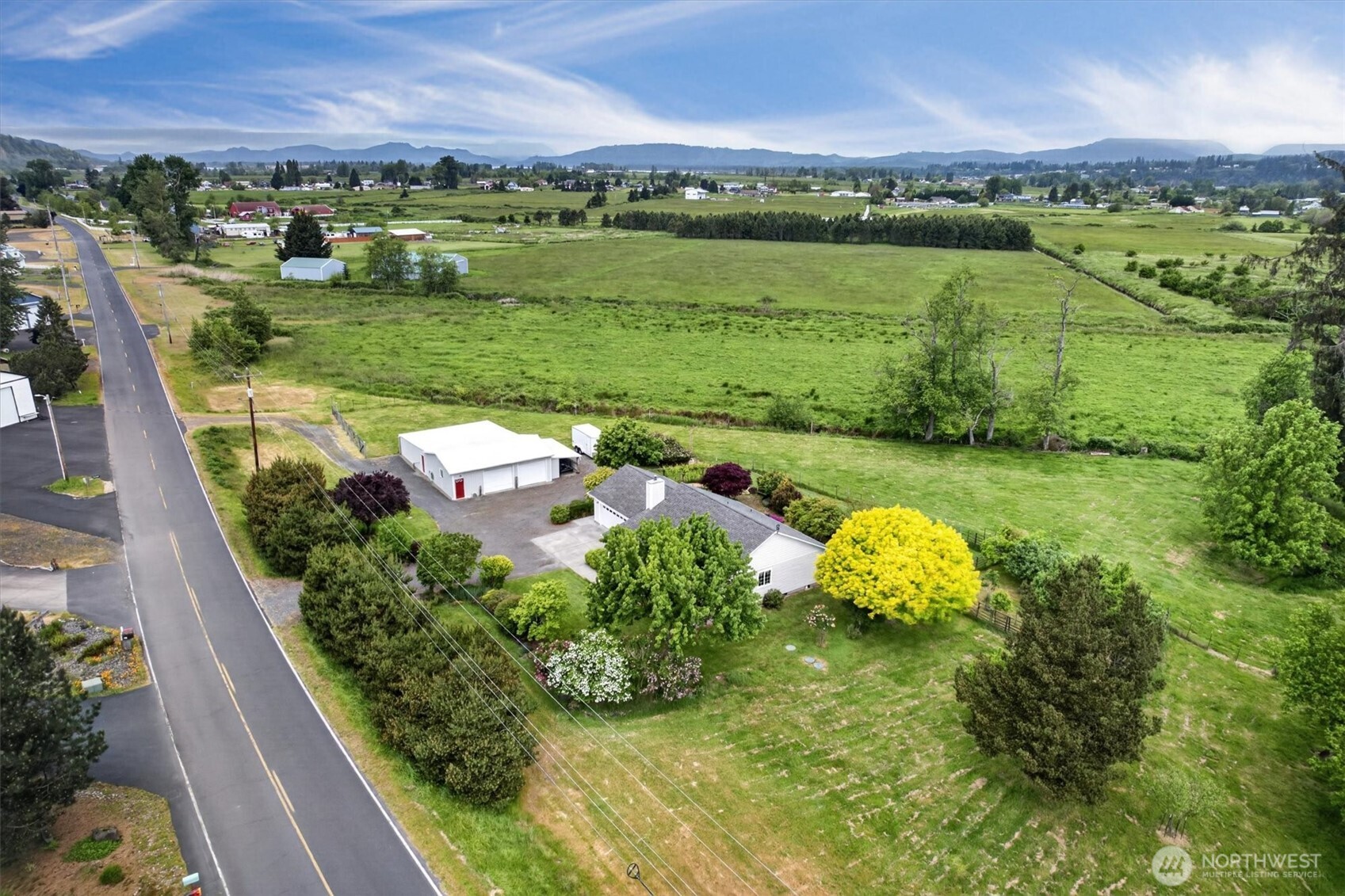 218 W Sunny Sands Road Cathlamet WA 98612