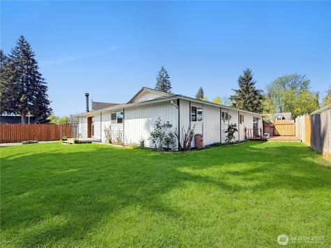 13329 58th Drive NE Marysville WA 98271