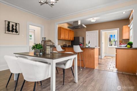 127 NE 58th Street Seattle WA 98105
