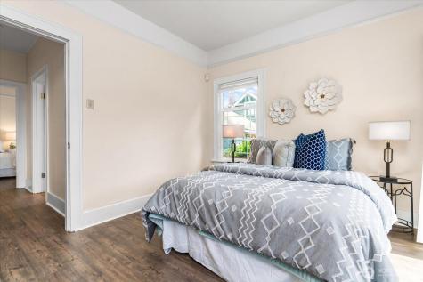 127 NE 58th Street Seattle WA 98105