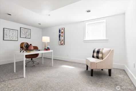 127 NE 58th Street Seattle WA 98105