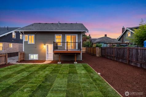 127 NE 58th Street Seattle WA 98105