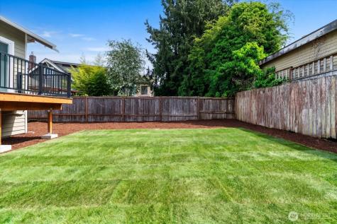 127 NE 58th Street Seattle WA 98105