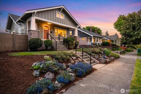 127 NE 58th Street Seattle WA 98105