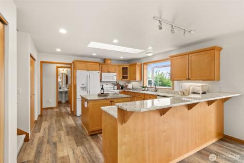 14307 68th Avenue E Puyallup WA 98373