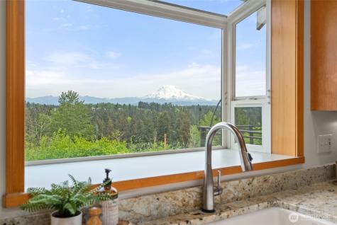 14307 68th Avenue E Puyallup WA 98373