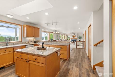 14307 68th Avenue E Puyallup WA 98373