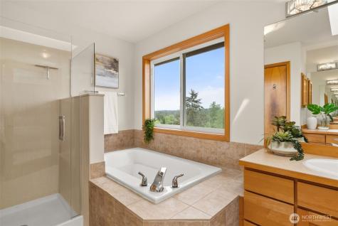14307 68th Avenue E Puyallup WA 98373