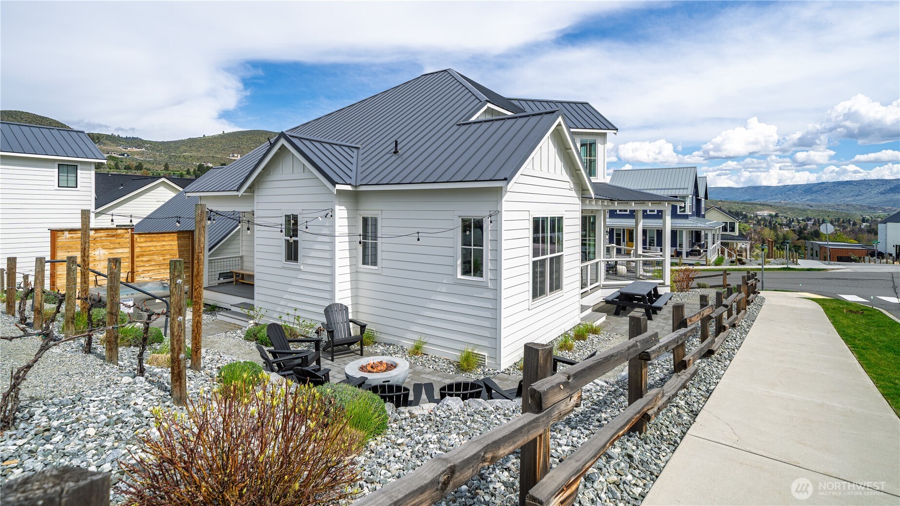 187 Bobcat Lane Chelan WA 98816