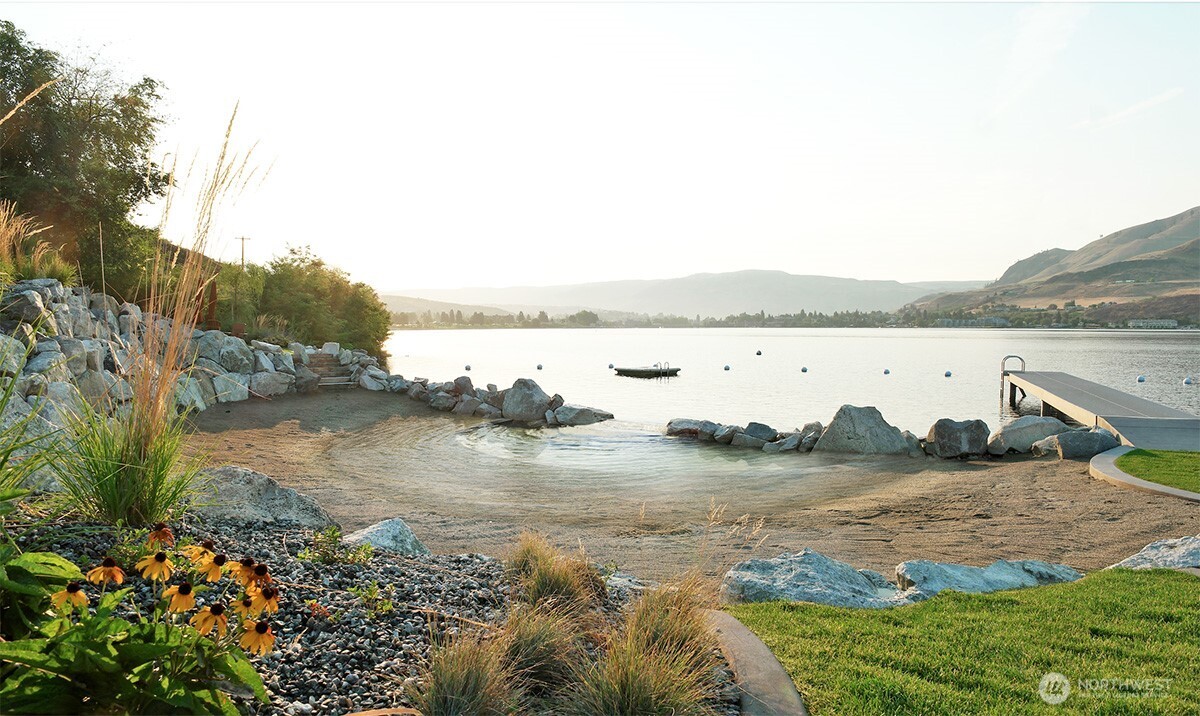 187 Bobcat Lane Chelan WA 98816