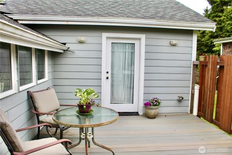 102 N 1st Street Pacific Beach WA 98571