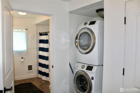 102 N 1st Street Pacific Beach WA 98571