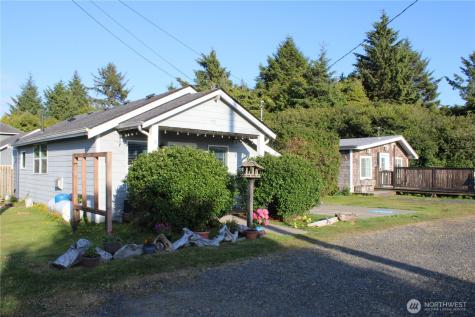 102 N 1st Street Pacific Beach WA 98571