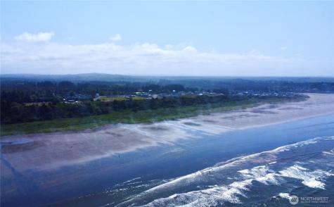 102 N 1st Street Pacific Beach WA 98571