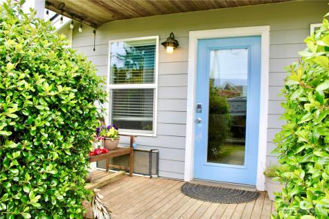 102 N 1st Street Pacific Beach WA 98571