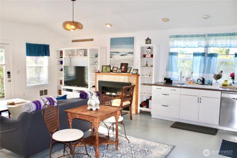 102 N 1st Street Pacific Beach WA 98571