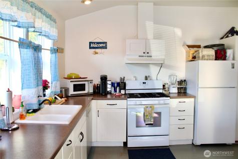 102 N 1st Street Pacific Beach WA 98571