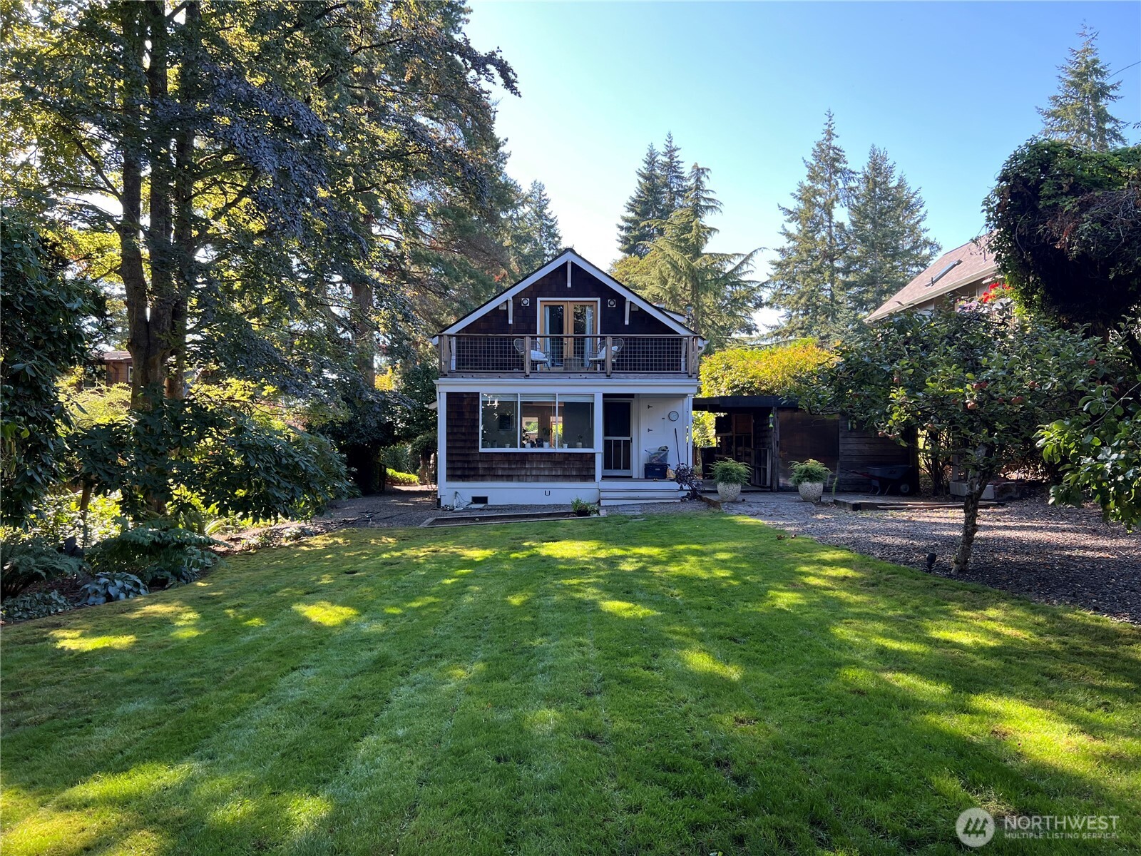 172 Grow Avenue NW Bainbridge Island WA 98110