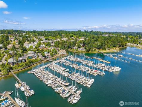 172 Grow Avenue NW Bainbridge Island WA 98110