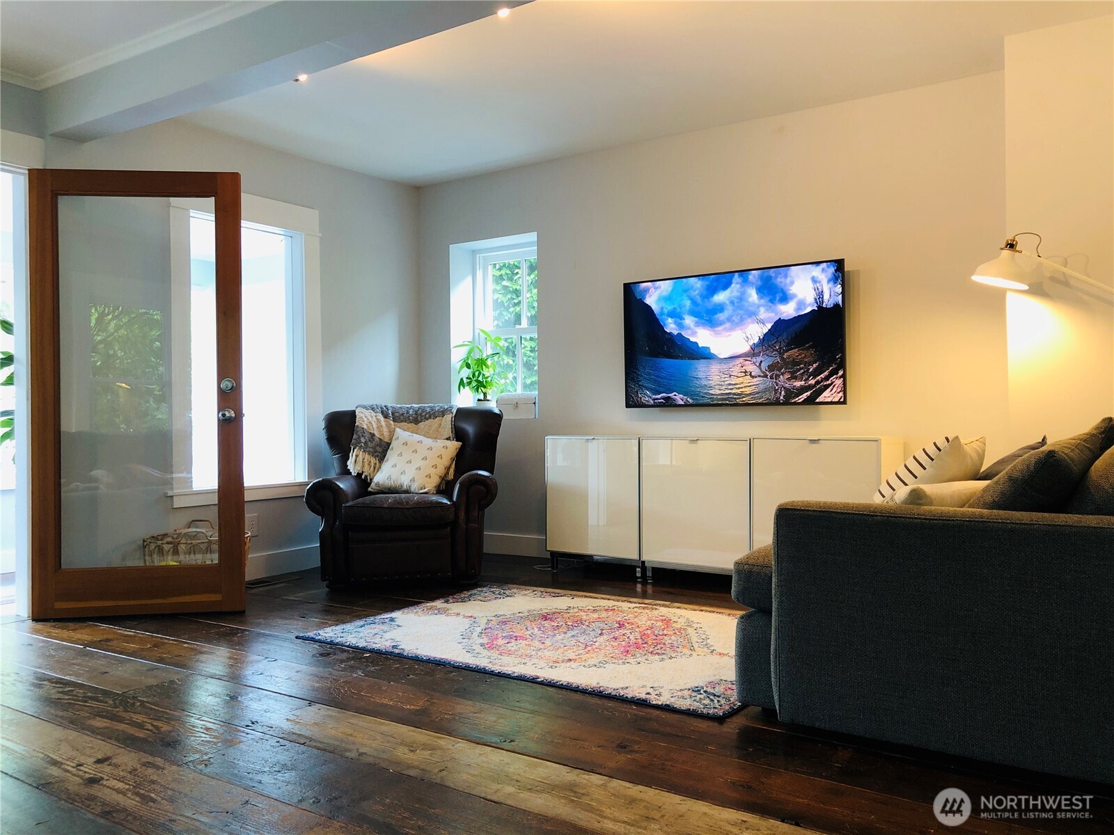 172 Grow Avenue NW Bainbridge Island WA 98110