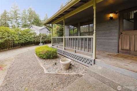 9606 Sunburst Court SE Port Orchard WA 98367