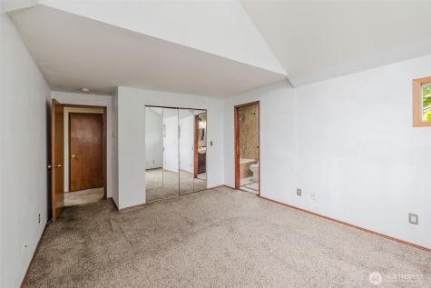 9606 Sunburst Court SE Port Orchard WA 98367