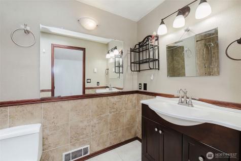 9606 Sunburst Court SE Port Orchard WA 98367