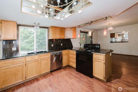 9606 Sunburst Court SE Port Orchard WA 98367