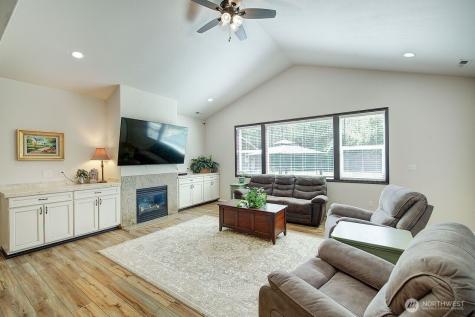16716 24th Street SE Snohomish WA 98290