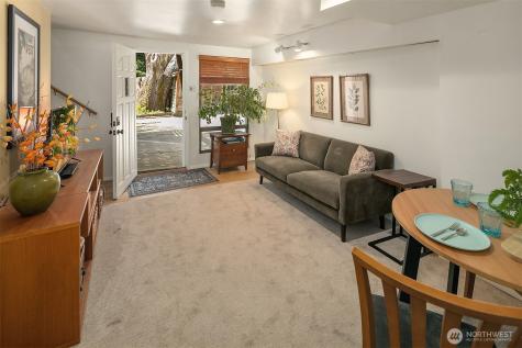 3917 Interlake Avenue N Seattle WA 98103