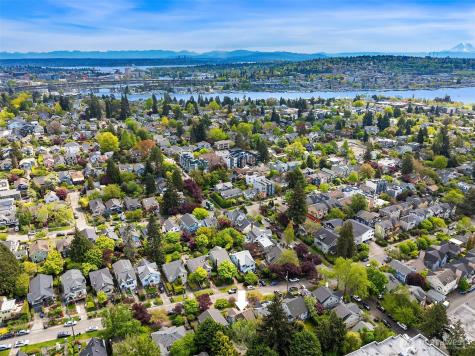 3917 Interlake Avenue N Seattle WA 98103