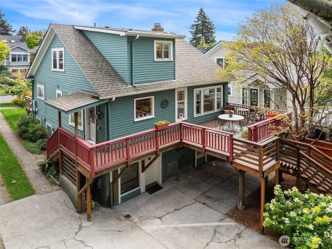 3917 Interlake Avenue N Seattle WA 98103