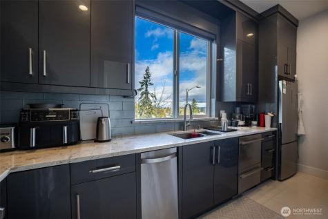 17323 Military Rd S Seatac WA 98188