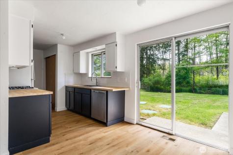 1167 Sparrow Drive Oak Harbor WA 98277