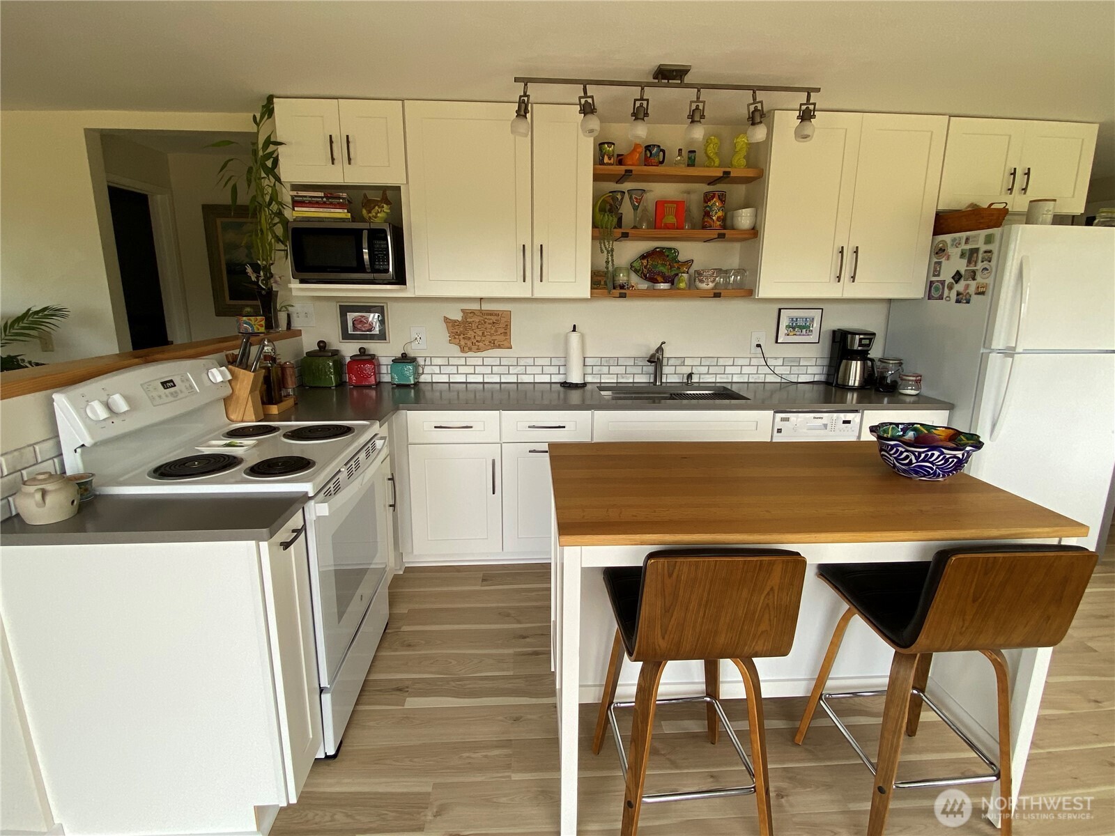 27215 K Lane Ocean Park WA 98640