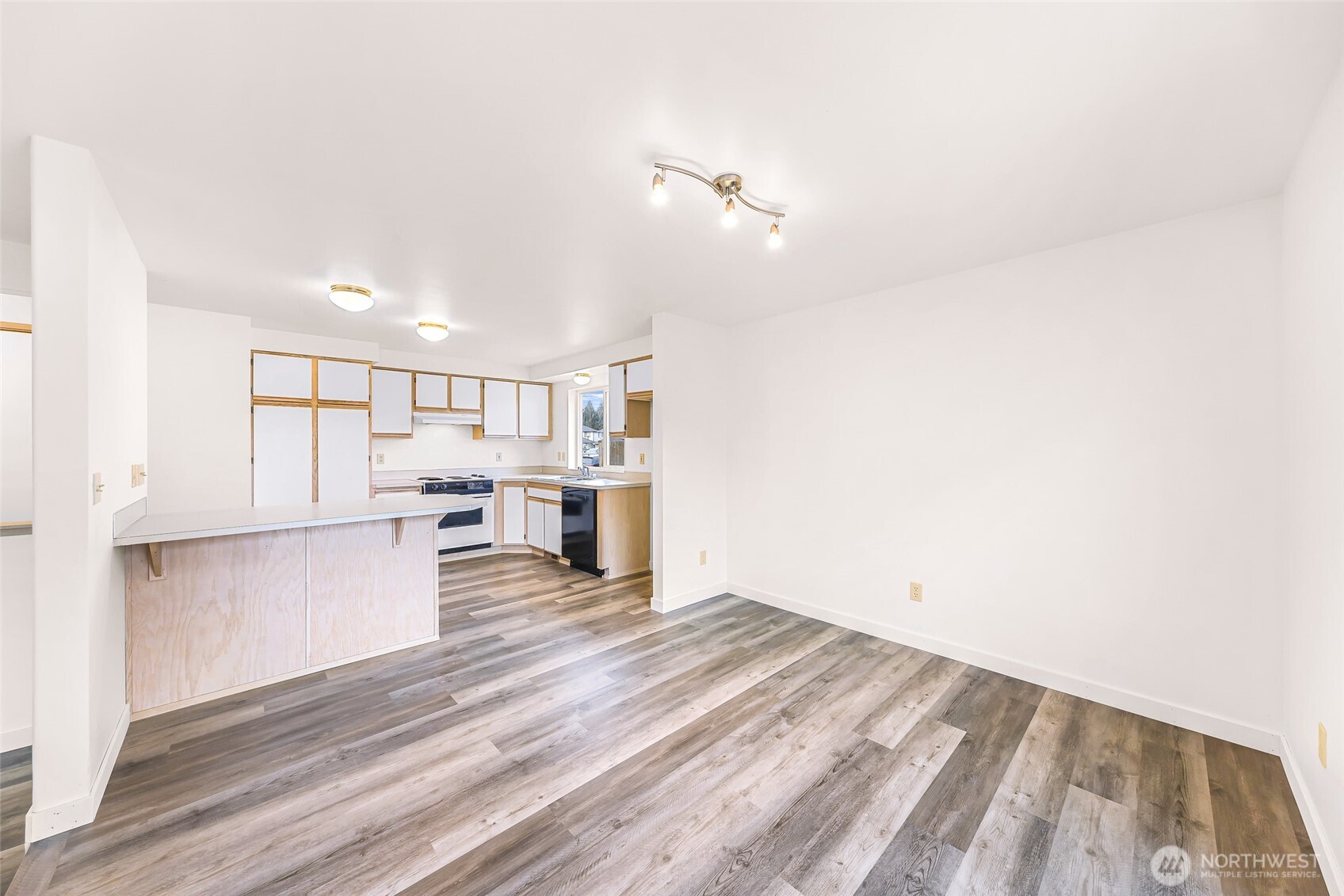 17833 27th Avenue NE Marysville WA 98271
