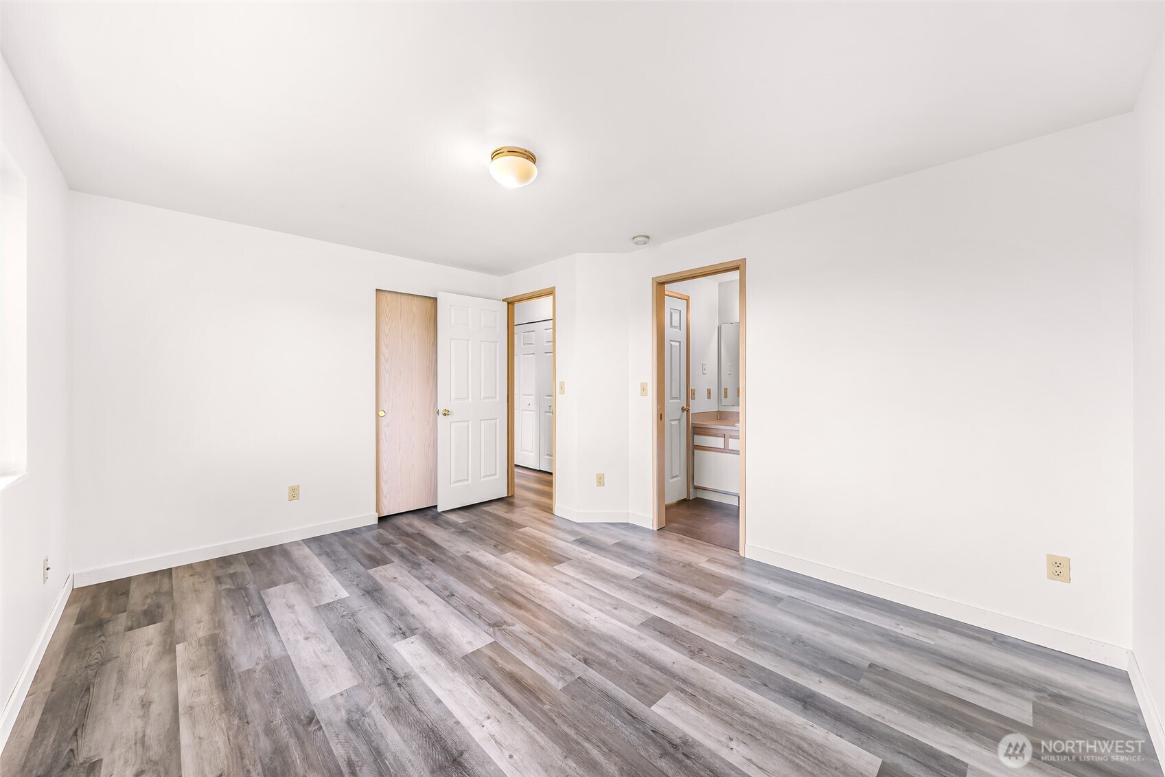 17833 27th Avenue NE Marysville WA 98271