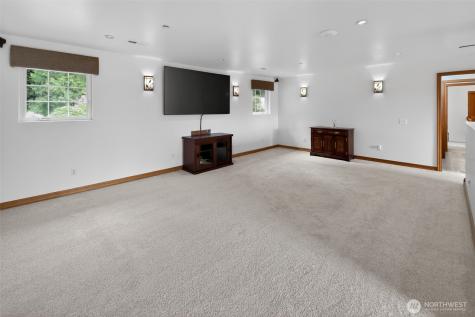 24520 NE 196th Woodinville WA 98077