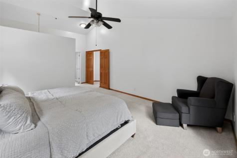 24520 NE 196th Woodinville WA 98077