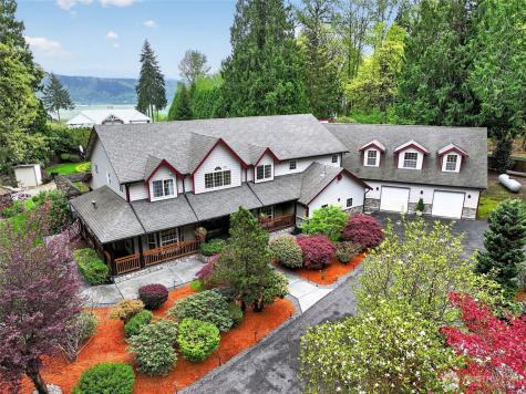 24520 NE 196th Woodinville WA 98077