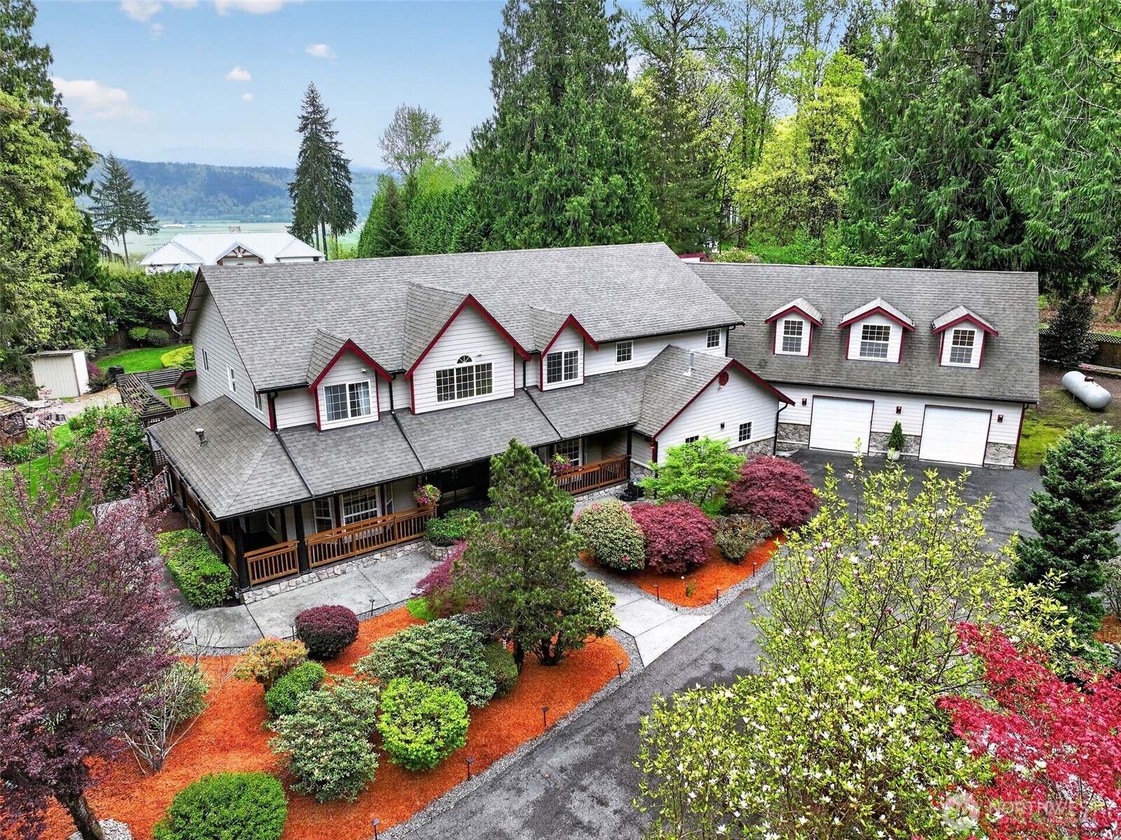 24520 NE 196th Woodinville WA 98077