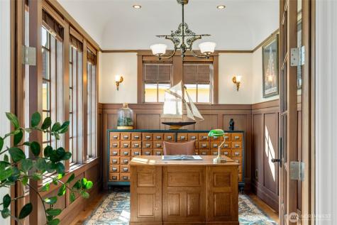 3723 41st Avenue SW Seattle WA 98116