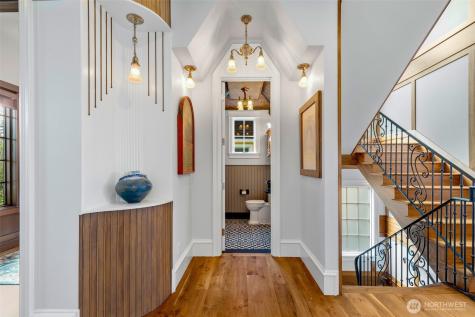 3723 41st Avenue SW Seattle WA 98116