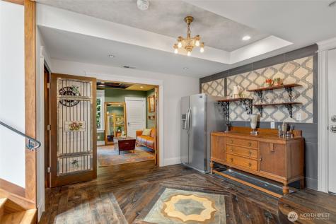 3723 41st Avenue SW Seattle WA 98116
