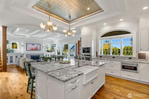 3723 41st Avenue SW Seattle WA 98116