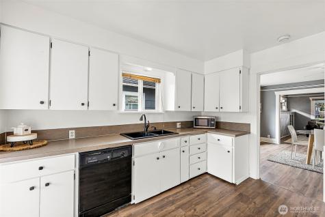 4515 Pacific Avenue Tacoma WA 98418